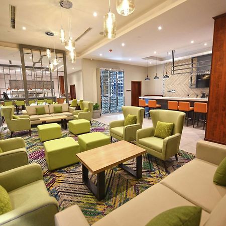 Hilton Garden Inn קמפאלה מראה חיצוני תמונה